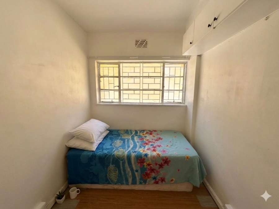 2 Bedroom Property for Sale in Sea Point Western Cape